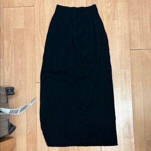 Uniqlo x Mame Kuroguchi Collab 3D Knit Skirt